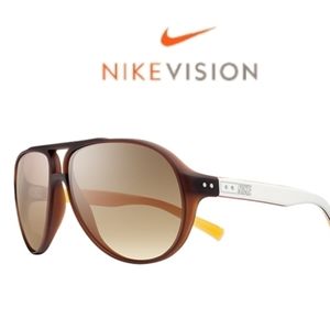 Nike Vintage 88 EV0640 Sunglasses.